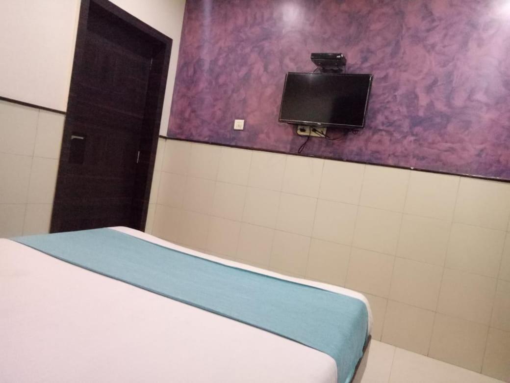 Hotel Sharda Mumbai Exterior foto