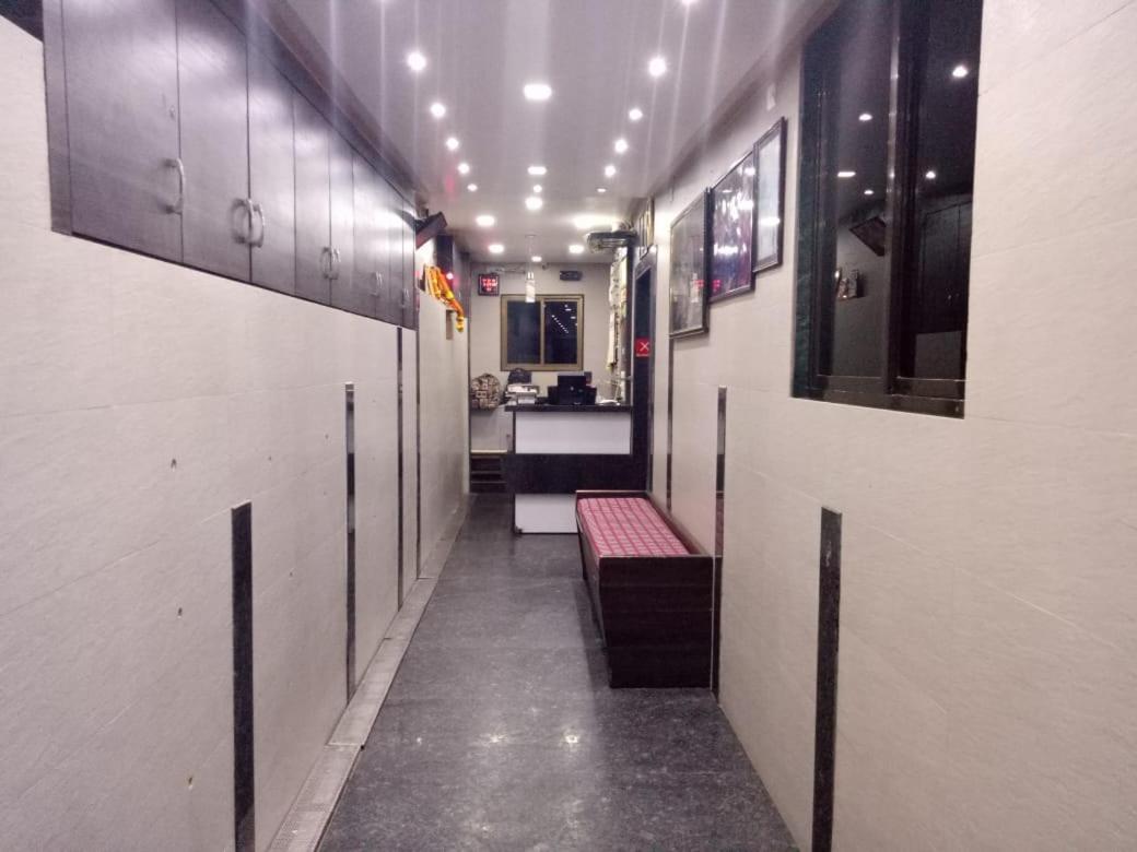 Hotel Sharda Mumbai Exterior foto